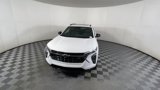 New 2025 Chevrolet Trax RS w/ Sunroof Package image 3