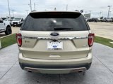 Used 2017 Ford Explorer XLT w/ Equipment Group 202A image 5
