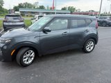 Used 2022 Kia Soul LX w/ Technology Package image 5