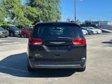 Used 2017 Chrysler Pacifica Touring-L image 4
