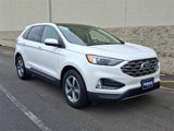 Used 2022 Ford Edge SEL w/ Convenience Package image 2