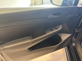 Used 2022 Volkswagen Golf R image 3