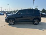 Used 2023 Jeep Renegade Latitude image 4