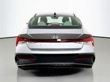 New 2025 Hyundai Elantra SEL image 5