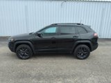 Used 2019 Jeep Cherokee Latitude image 2