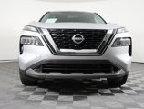 Used 2022 Nissan Rogue SV image 2
