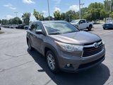 Used 2015 Toyota Highlander XLE image 3