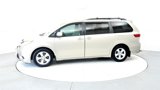 Used 2015 Toyota Sienna LE image 3
