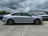 Used 2018 Volkswagen Passat 3.6 image 2