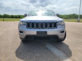 Used 2020 Jeep Grand Cherokee Laredo image 2