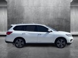 Used 2017 Nissan Pathfinder Platinum image 4