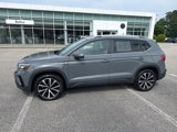 Certified 2022 Volkswagen Taos SE w/ IQ.Drive SE Package image 4