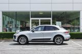 Certified 2024 Porsche Macan image 2