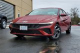 Used 2025 Hyundai Elantra SEL image 2