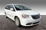 Used 2016 Chrysler Town & Country Touring image 2