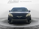 Used 2018 Toyota Sienna XLE image 2