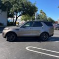 Used 2017 Land Rover Discovery HSE Luxury image 4