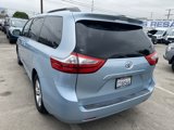 Used 2017 Toyota Sienna LE image 4