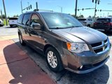 Used 2019 Dodge Grand Caravan SXT image 3