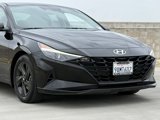 Used 2022 Hyundai Elantra SEL w/ Convenience Package image 3