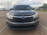 Used 2016 Toyota Highlander XLE image 3