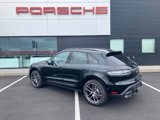 Certified 2024 Porsche Macan image 3