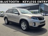 Used 2015 Kia Sorento LX image 2