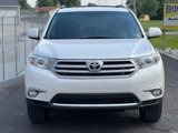Used 2013 Toyota Highlander SE image 2