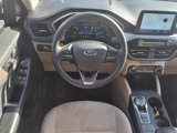 Used 2022 Ford Escape SE image 4