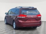 Used 2013 Toyota Sienna XLE image 5