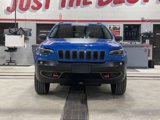 Used 2019 Jeep Cherokee Trailhawk w/ Cold Weather Group image 4