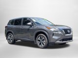 Used 2022 Nissan Rogue SV image 2