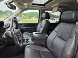 Used 2013 Chevrolet Suburban LT image 4