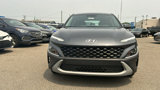 Used 2022 Hyundai Kona SE image 2