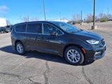 New 2025 Chrysler Pacifica Select image 2