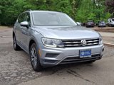 Certified 2019 Volkswagen Tiguan SE image 2