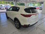 Used 2022 Kia Sportage LX image 3
