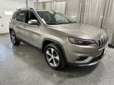 Used 2019 Jeep Cherokee Limited image 3