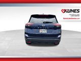 Used 2024 Nissan Rogue SV image 5