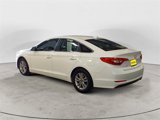 Used 2015 Hyundai Sonata SE image 3