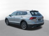 Used 2020 Volkswagen Tiguan SE image 4