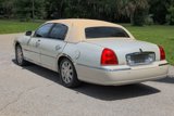 Used 2004 Lincoln Town Car Ultimate image 3