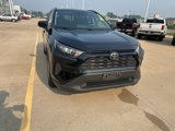 Used 2019 Toyota RAV4 LE image 2