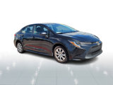 Used 2022 Toyota Corolla LE image 3
