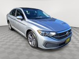 Used 2023 Volkswagen Jetta SE w/ Panoramic Sunroof Package image 4