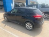 Used 2020 Nissan Kicks S image 2