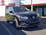 Used 2017 Nissan Rogue SV image 2