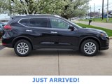 Used 2019 Nissan Rogue SV image 2
