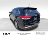 Used 2017 Kia Sorento LX image 3