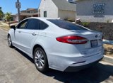 Used 2020 Ford Fusion SE image 2
